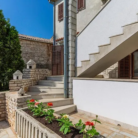 Apartament Rita *